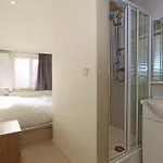 Hotel Cecil 2*