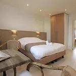 Hotel Cecil