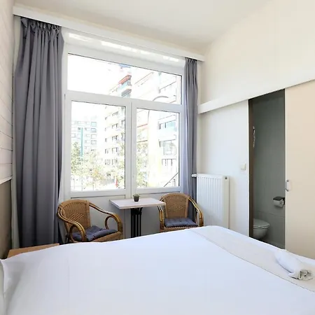 Hotel Cecil