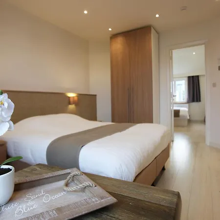 Cecil Hotel De Panne