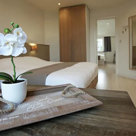 Cecil Hotel De Panne