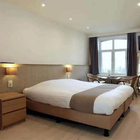 Hotel Cecil