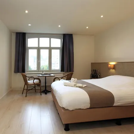 Cecil Hotel De Panne